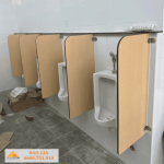 Vách ngăn vệ sinh trạm dừng chân