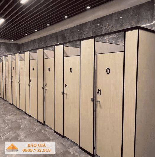 Vách ngăn vệ sinh trạm dừng chân