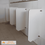 Thi công vách vệ sinh văn phòng